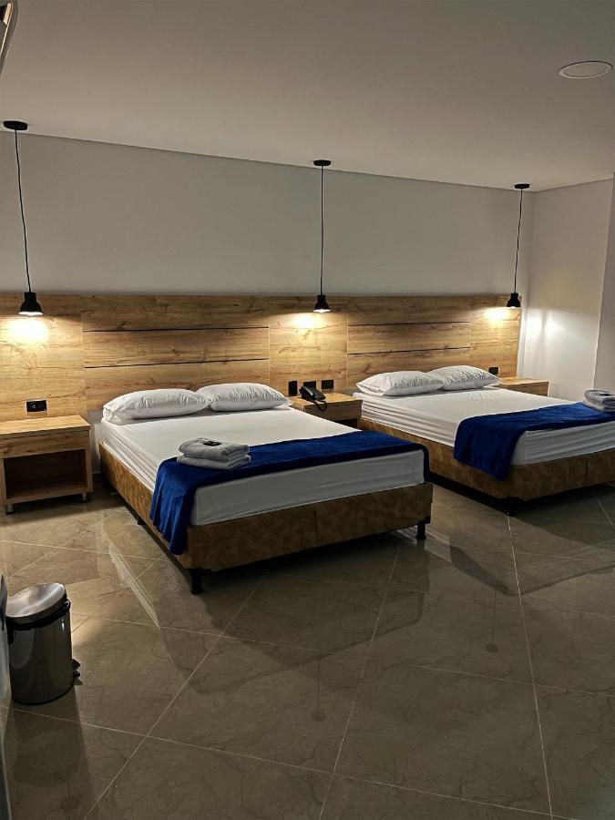 Hotel California City Medellín Buitenkant foto