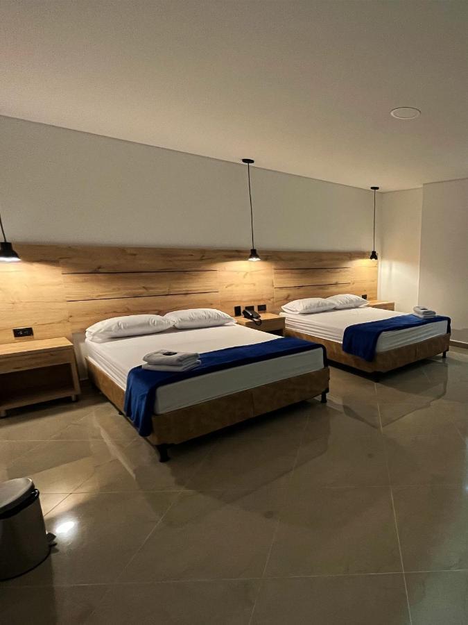 Hotel California City Medellín Buitenkant foto