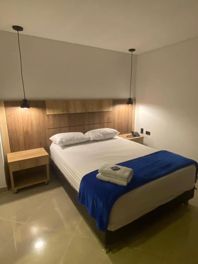 Hotel California City Medellín Buitenkant foto