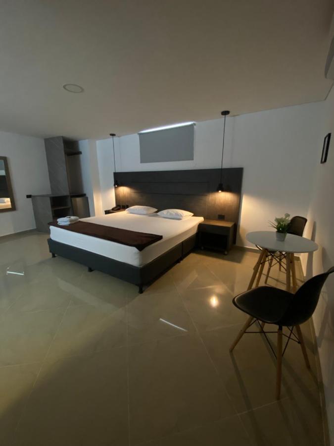 Hotel California City Medellín Buitenkant foto